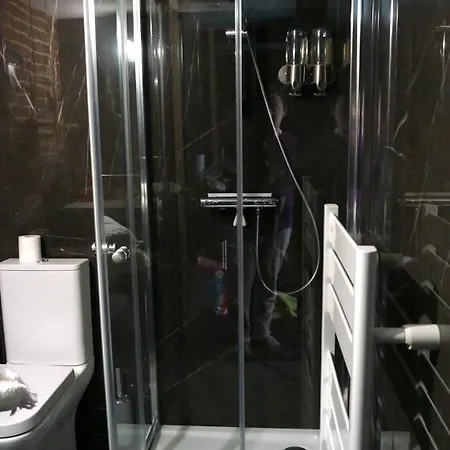 Superbe Refait A Neuf, Plein Centre De Apartment